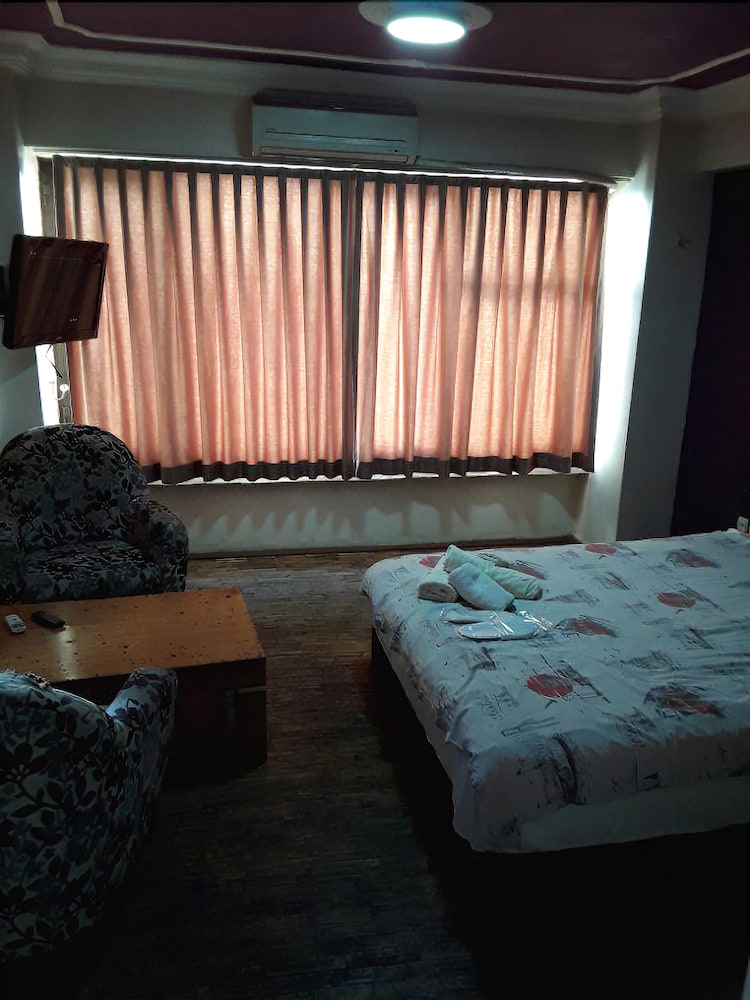 Taksimparis Apartments