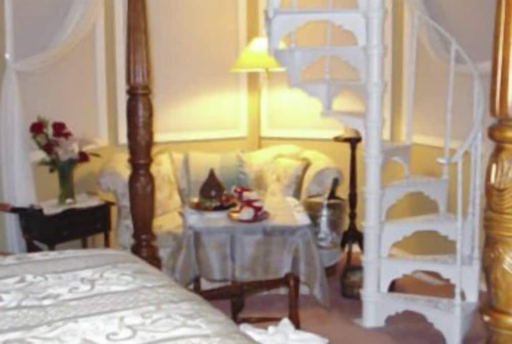 Elevate Rooms Harmony House B&B