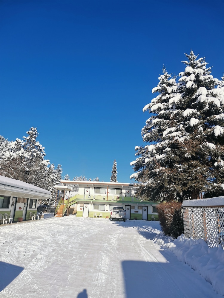 Cedars Motel