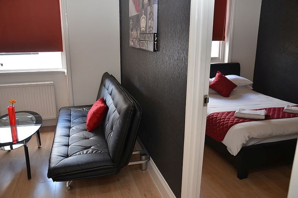 Hyde Park Apartments