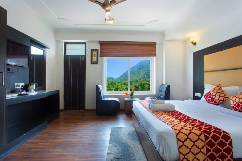 Goroomgo Shivani International Dharamshala