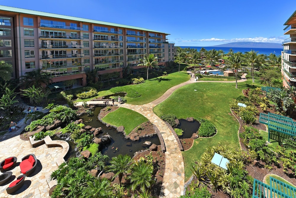 Honua Kai-konea #539 2 Bedroom Condo by RedAwning