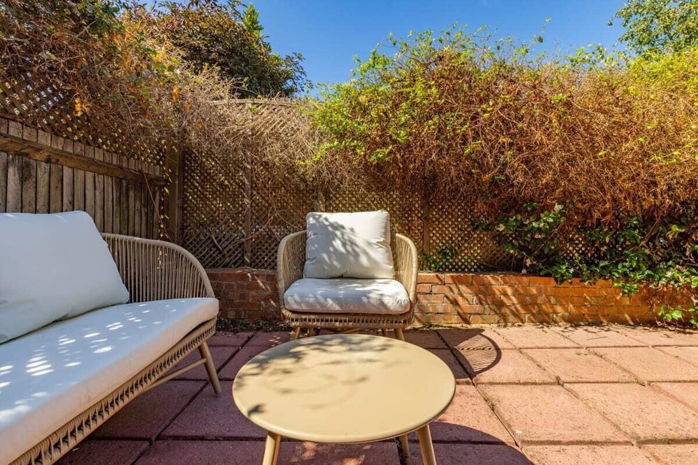 outdoor bbq area