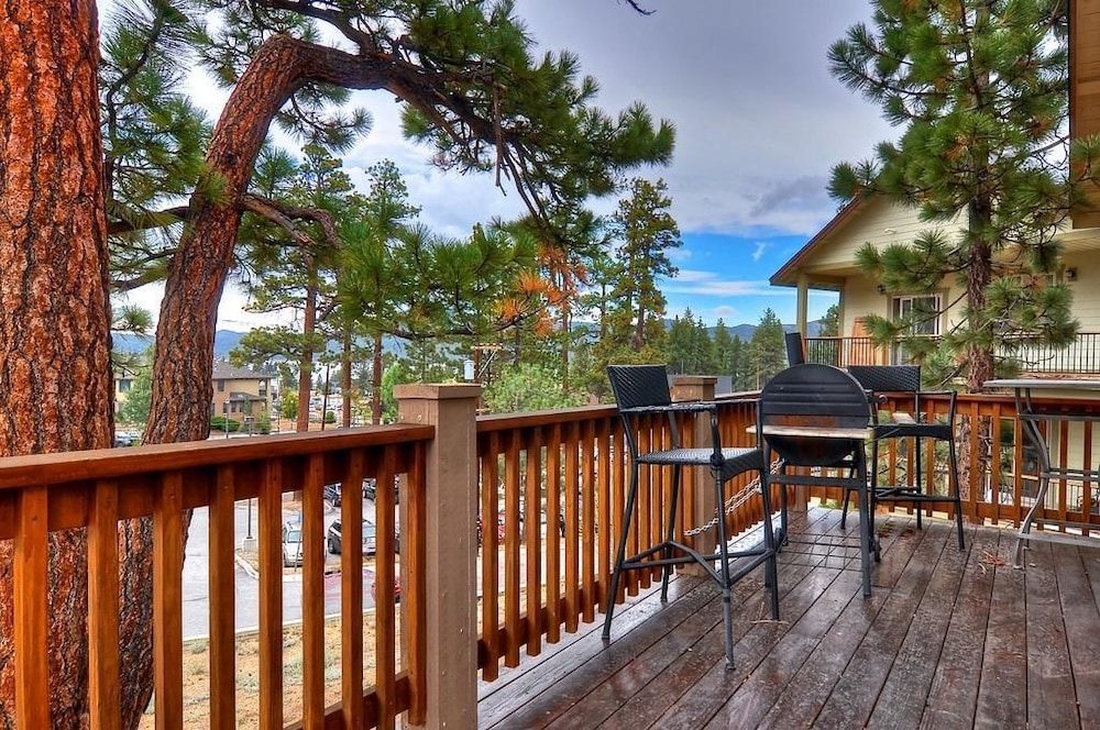 No 19 Luxury Village Retreat