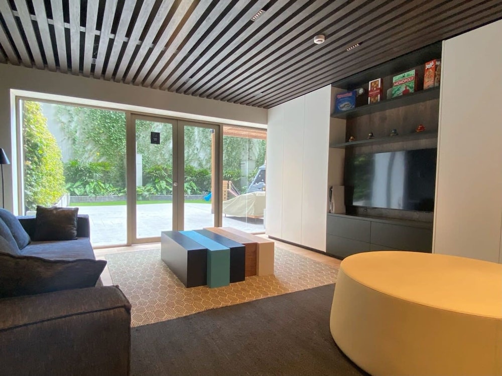 w Superb Loft w Balcony in Barranco