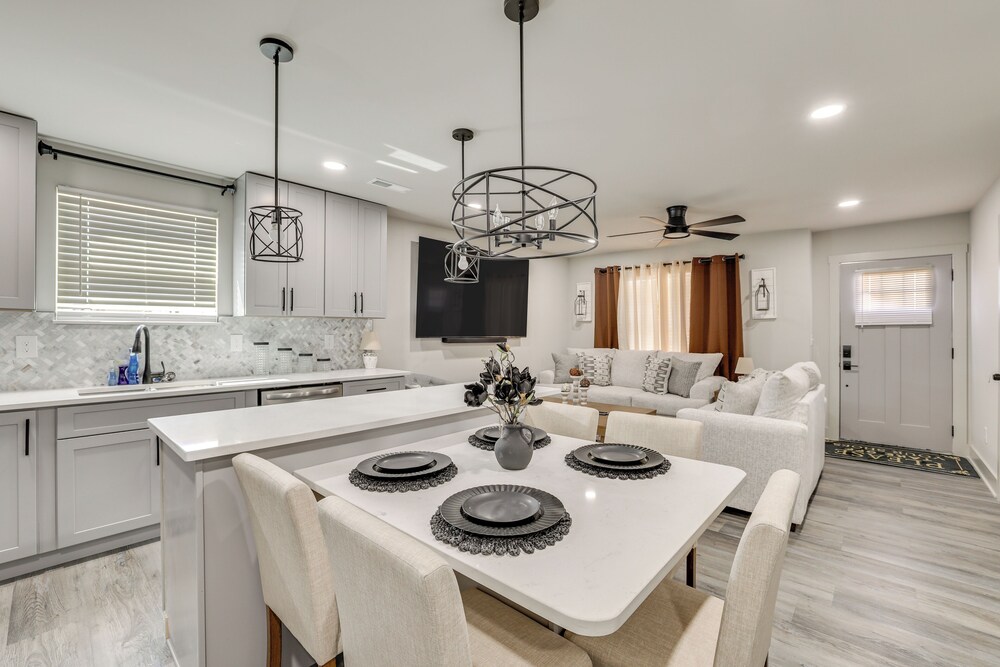 5 Mi to Cambridge Square: Ooltewah Getaway!