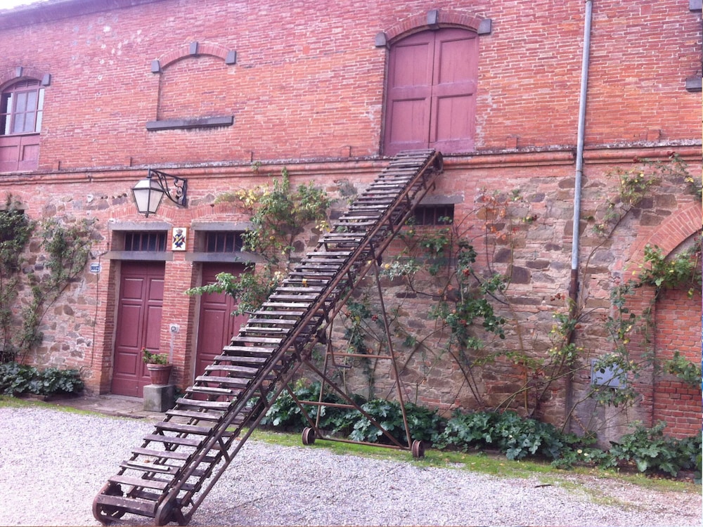 Fattoria Santa Vittoria Apartment "lepre" view 5