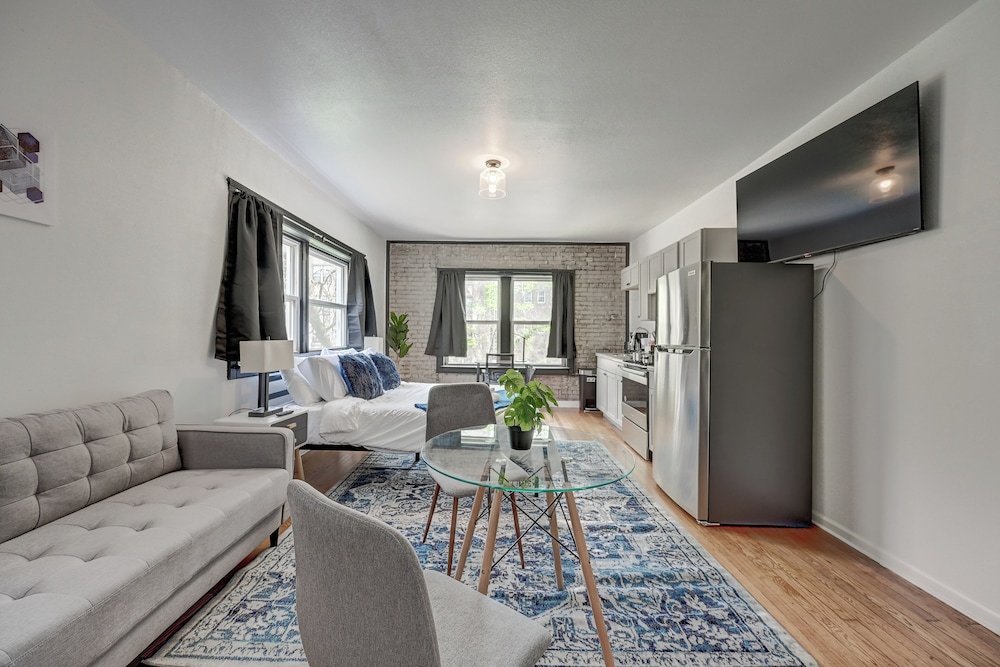 ROVE LIVING/KB - Prospect