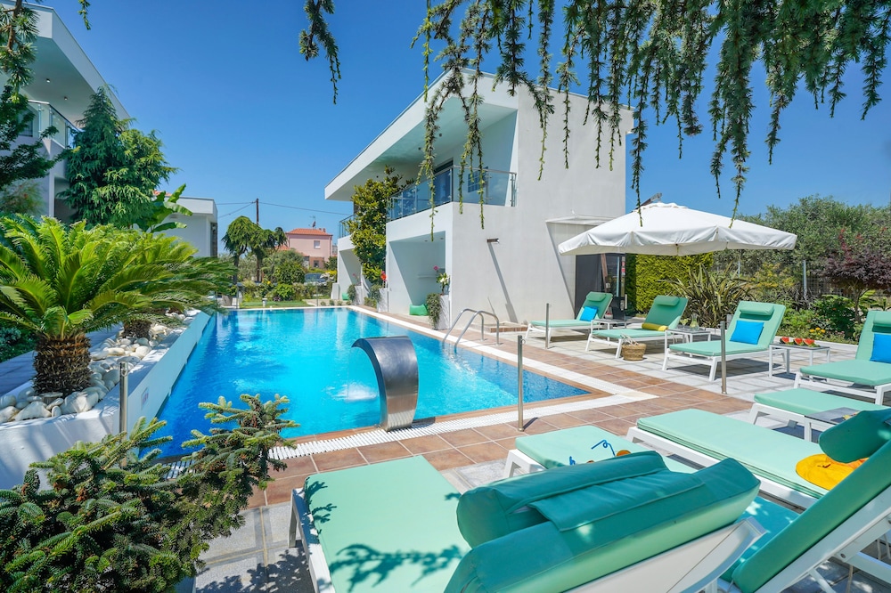 Village Esperia photo 3