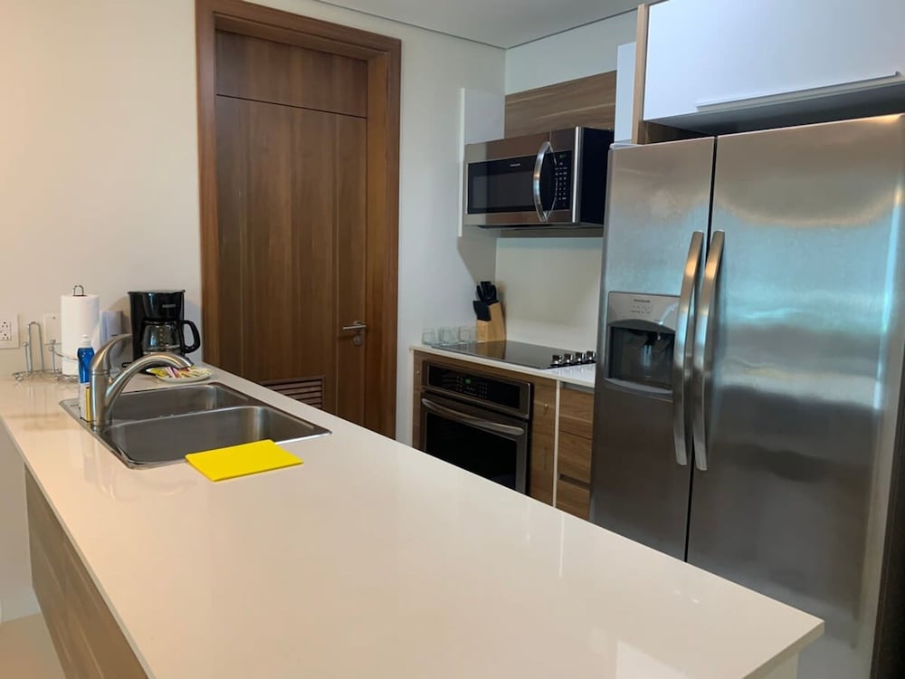 Garden Cafe I Spacious 1 Bed Apt With Park View