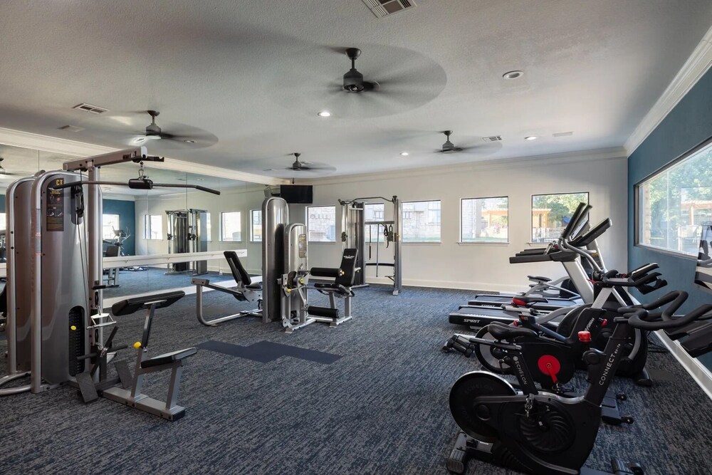 Landing Apartments - Lewisville