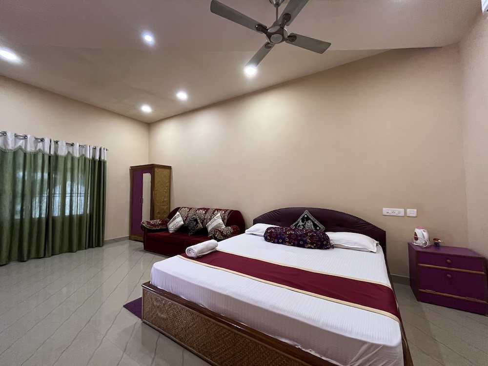 Green Reed Homestay view 3