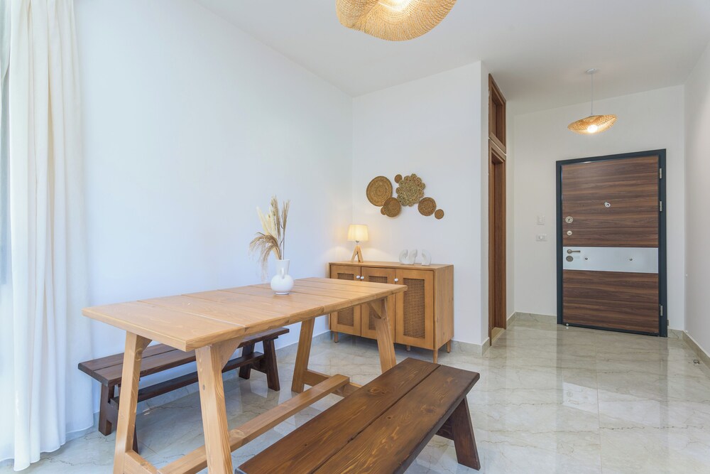 Glow Studios & Apartments in Batroun