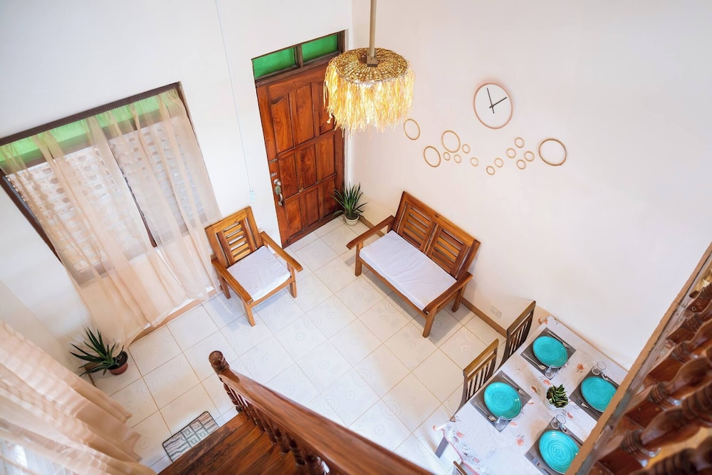 Bucana Beach House North El Nido
