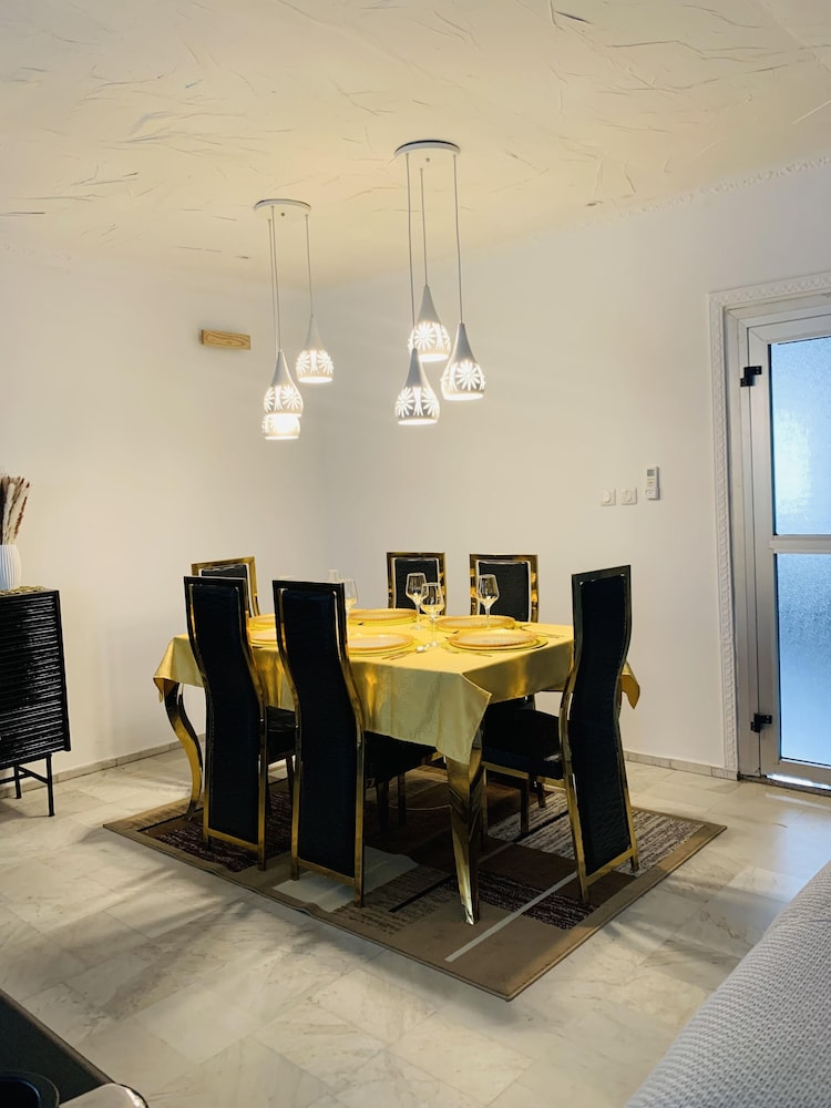 The Penthouse Essentials