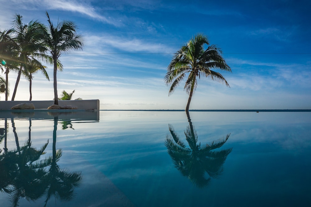 Mahekal Beach Front Resort & Spa