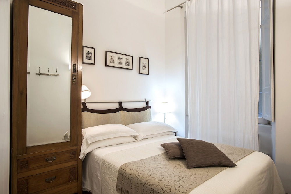 Arco del Lauro Bed & Breakfast