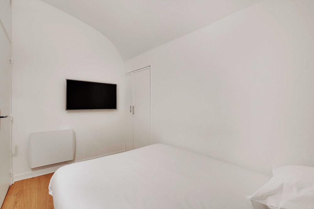 Elegant Apartment - 2bd/6p - Hotel de Ville