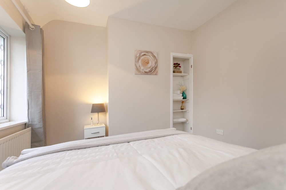 Astley 3 bedroom house