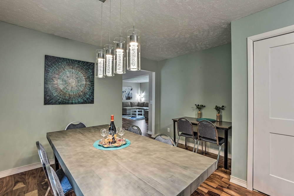 Charming Pentwater Home w/ Fire Pit & Yard! view 4