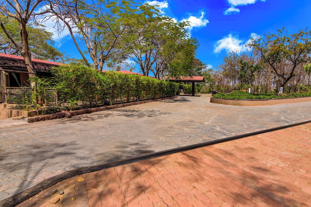 Club Mahindra Netrang