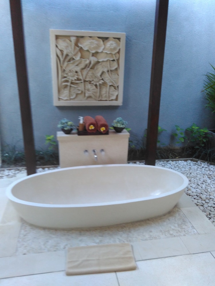 Luxury Family Three Bedroom Villa
