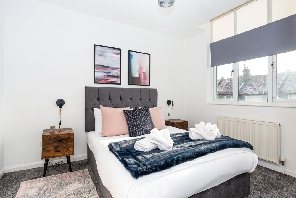 The Central Flat 4 view 4