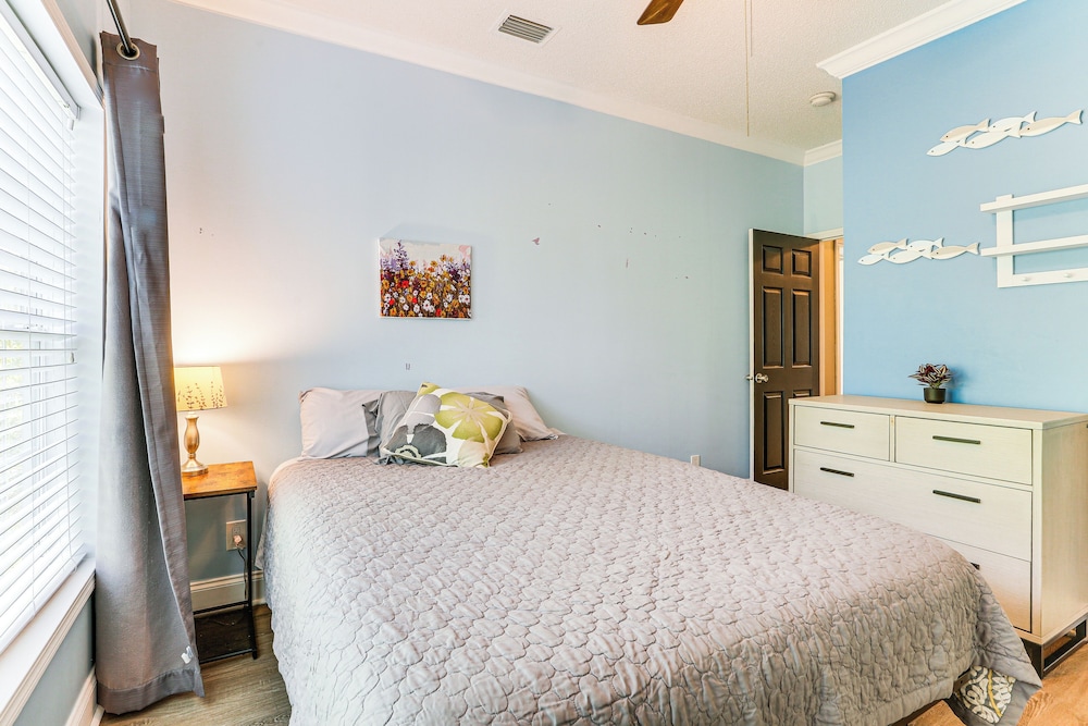 Remote-work Friendly: Lehigh Acres Family Home