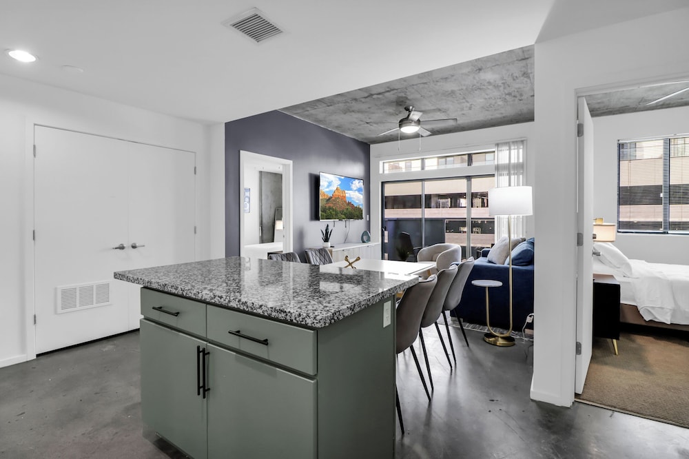 Phoenix Urban Luxury Escape