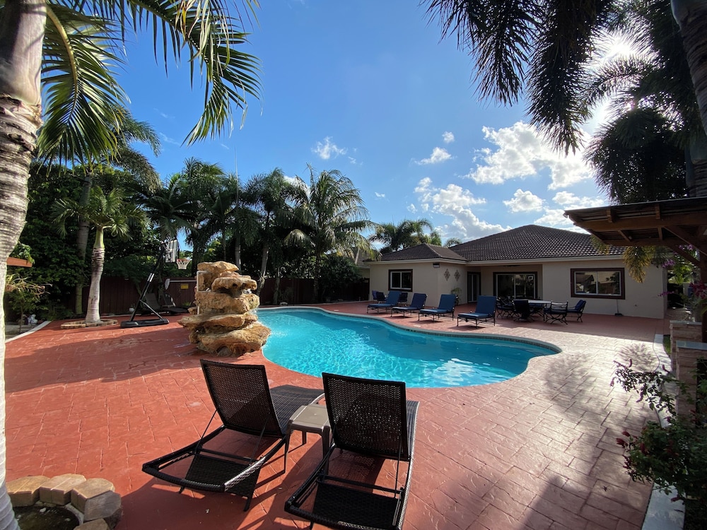 Andy Resort Luxury