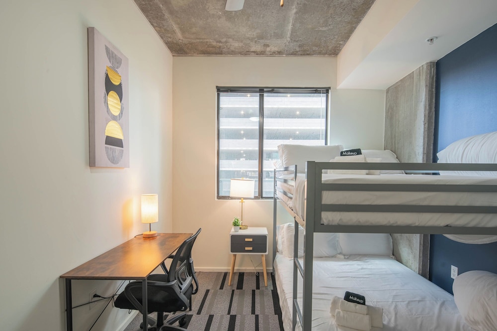 ROVE LIVING/KL - Roosevelt Point
