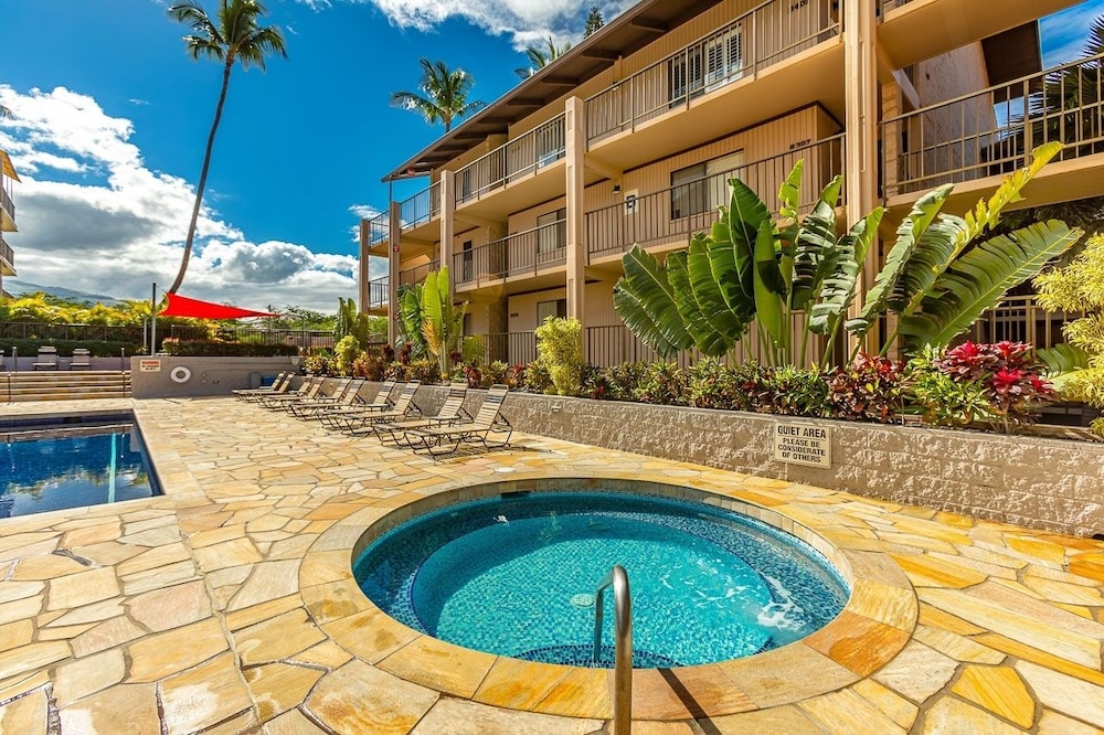Kihei Ali'i Kai D108 2 Bedroom Condo