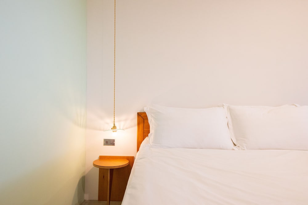 OwlStay Jiufen Green Ray view 2