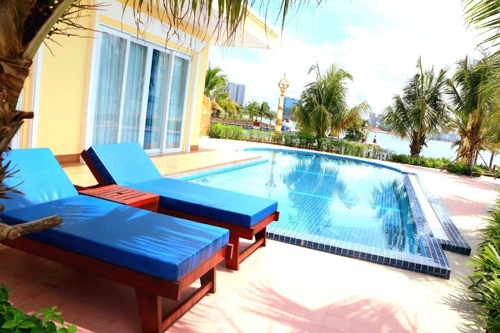 Try Palace Resort Sihanoukville