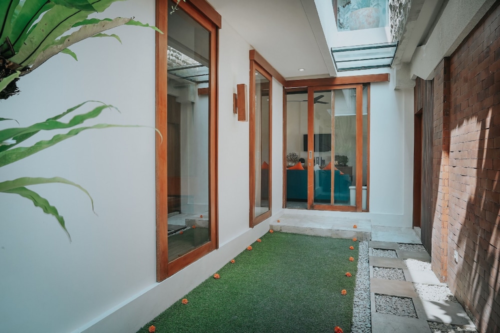 The Wina Villa Seminyak view 2