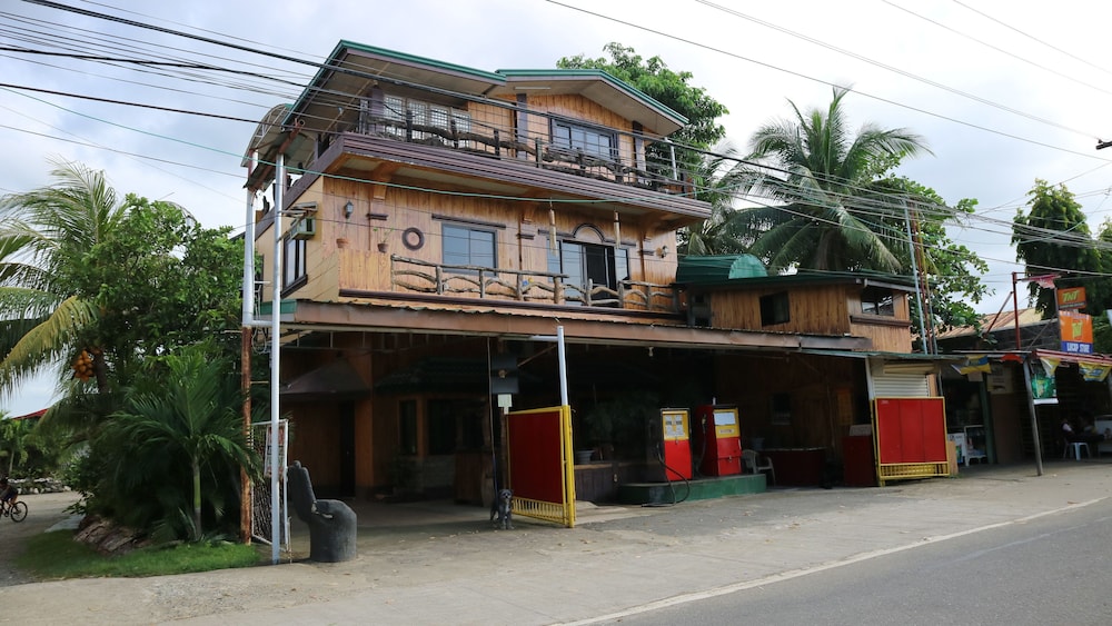 Hundred Isles' Room Rentals and Transient House