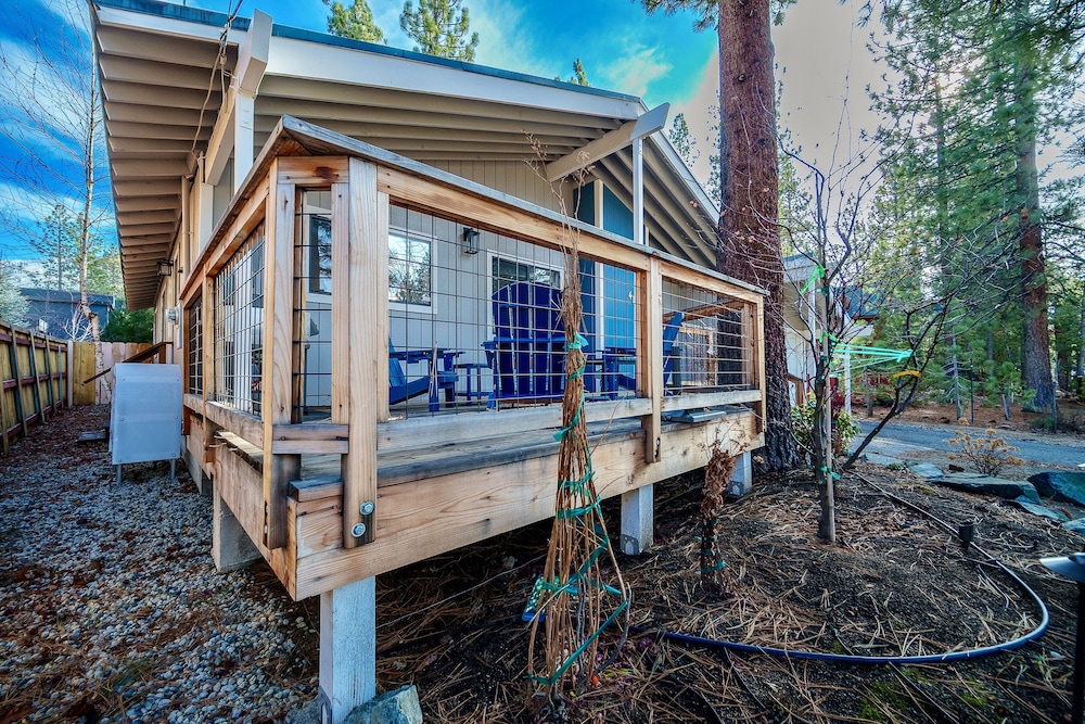 The Azure Tahoe Cabin 3 Bedroom Home