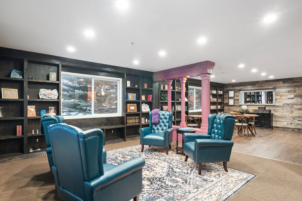 Library INN LLC