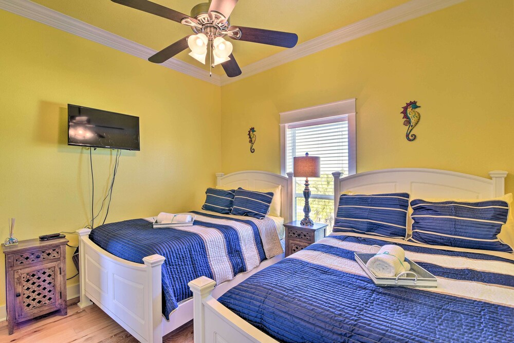 Deck + Fire Pit: Updated Crystal Beach Retreat! view 4