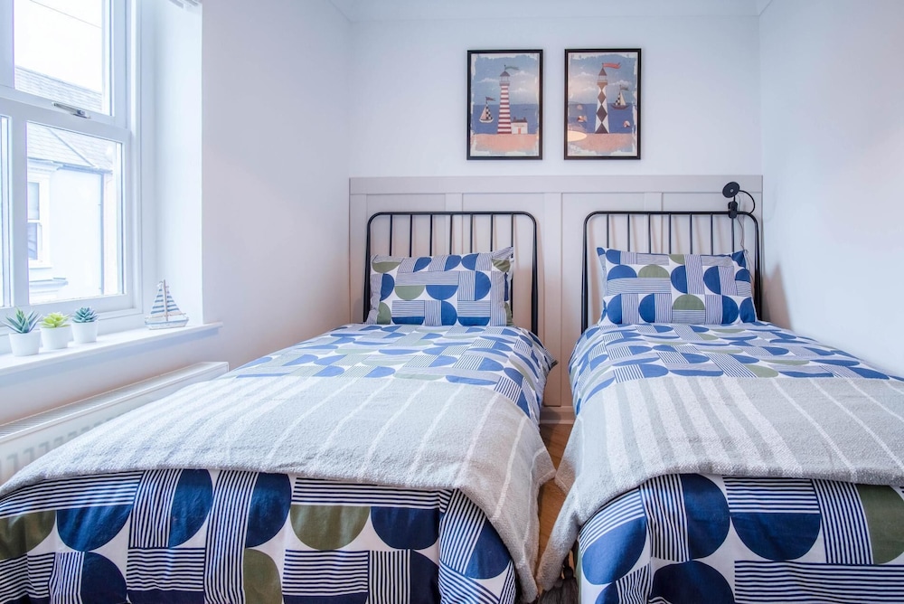 Kilmore House - 2 Bedroom Apartment - Tenby