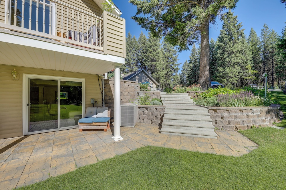 Walk to Happy's Inn & Lake Access: Libby Apartment