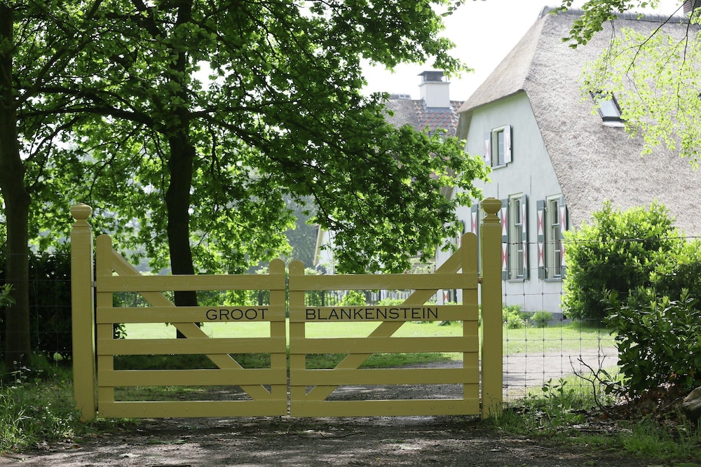 Peaceful Farmhouse in Doorn near Forest view 3