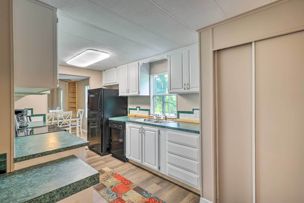 Suwannee Riverfront Home: Grill, Near Springs - Property Image 25