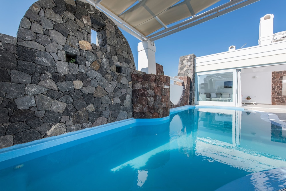 Secret Earth Santorini