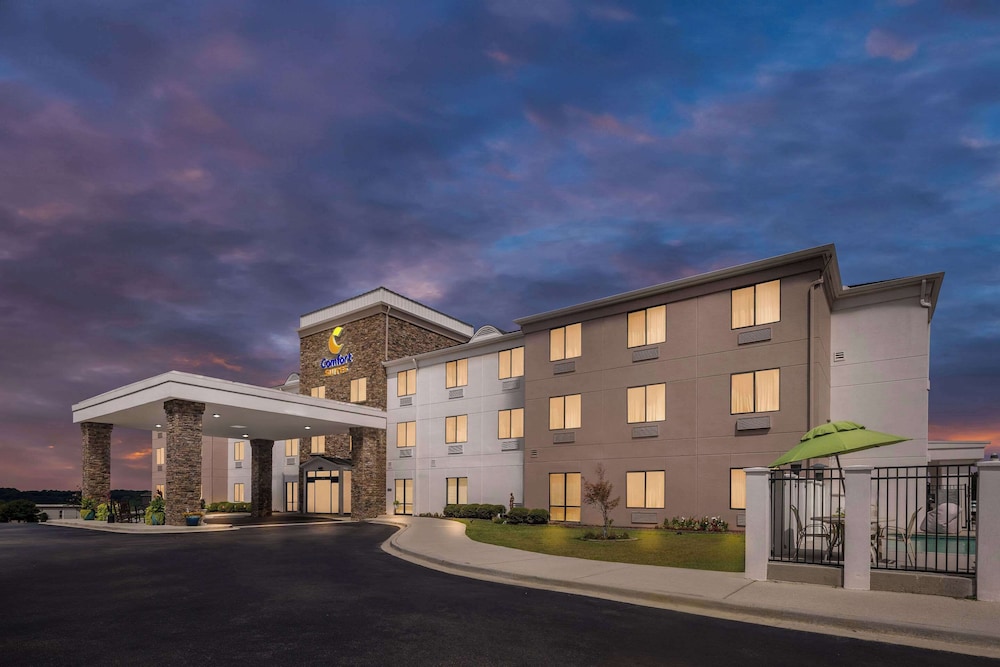 Cullman Vacations - Comfort Suites Cullman I-65 Exit 310 - Property Image 2