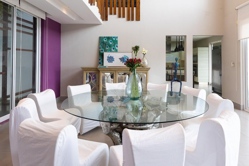 Villa Serenidad by Acomodo
