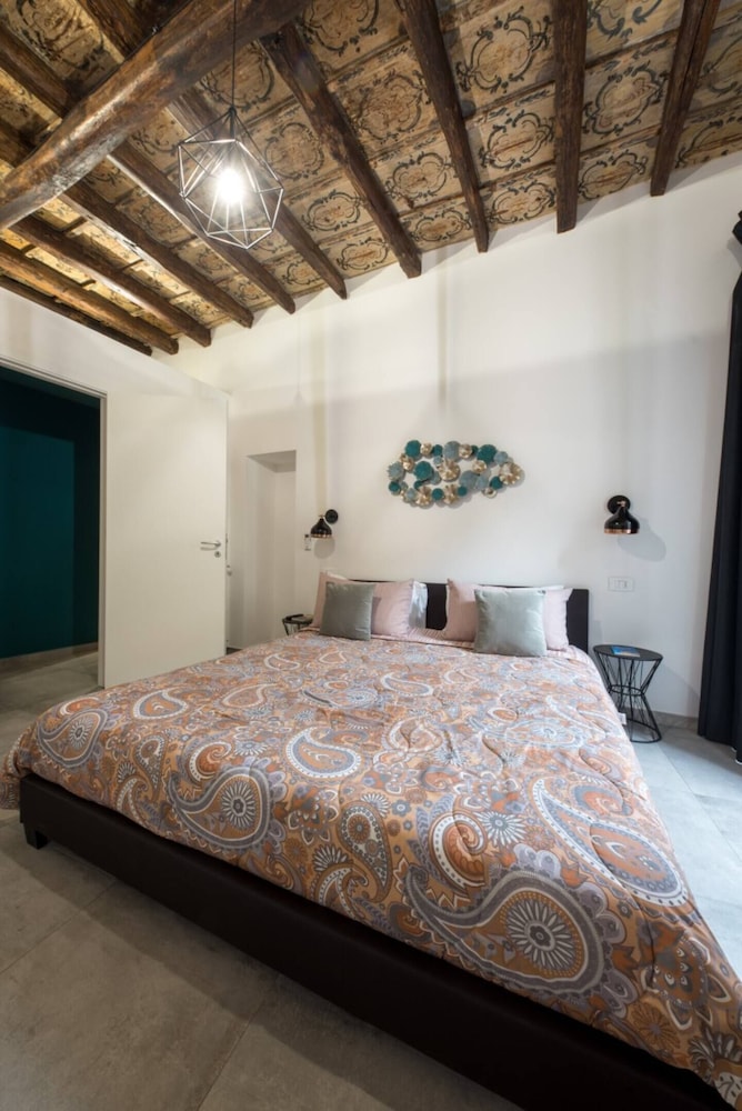 Casta Diva Luxury Apartments
