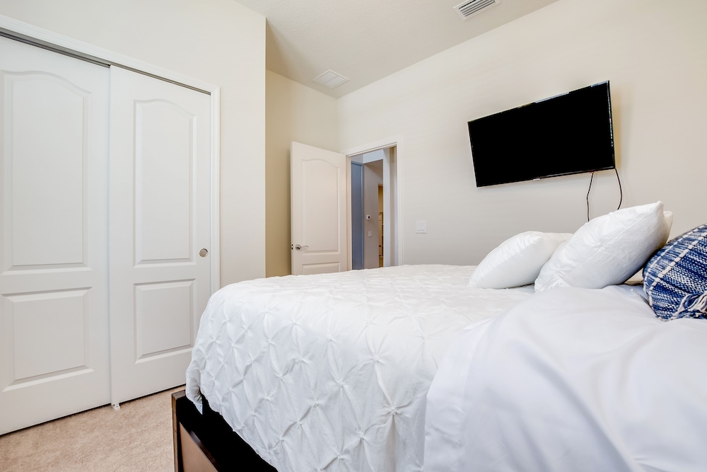 1607lima view 4