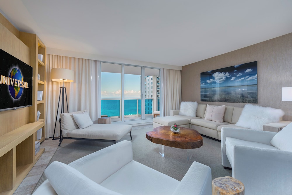 Luxury Vacation Rentals at 1 Hotel & Homes by LRMB