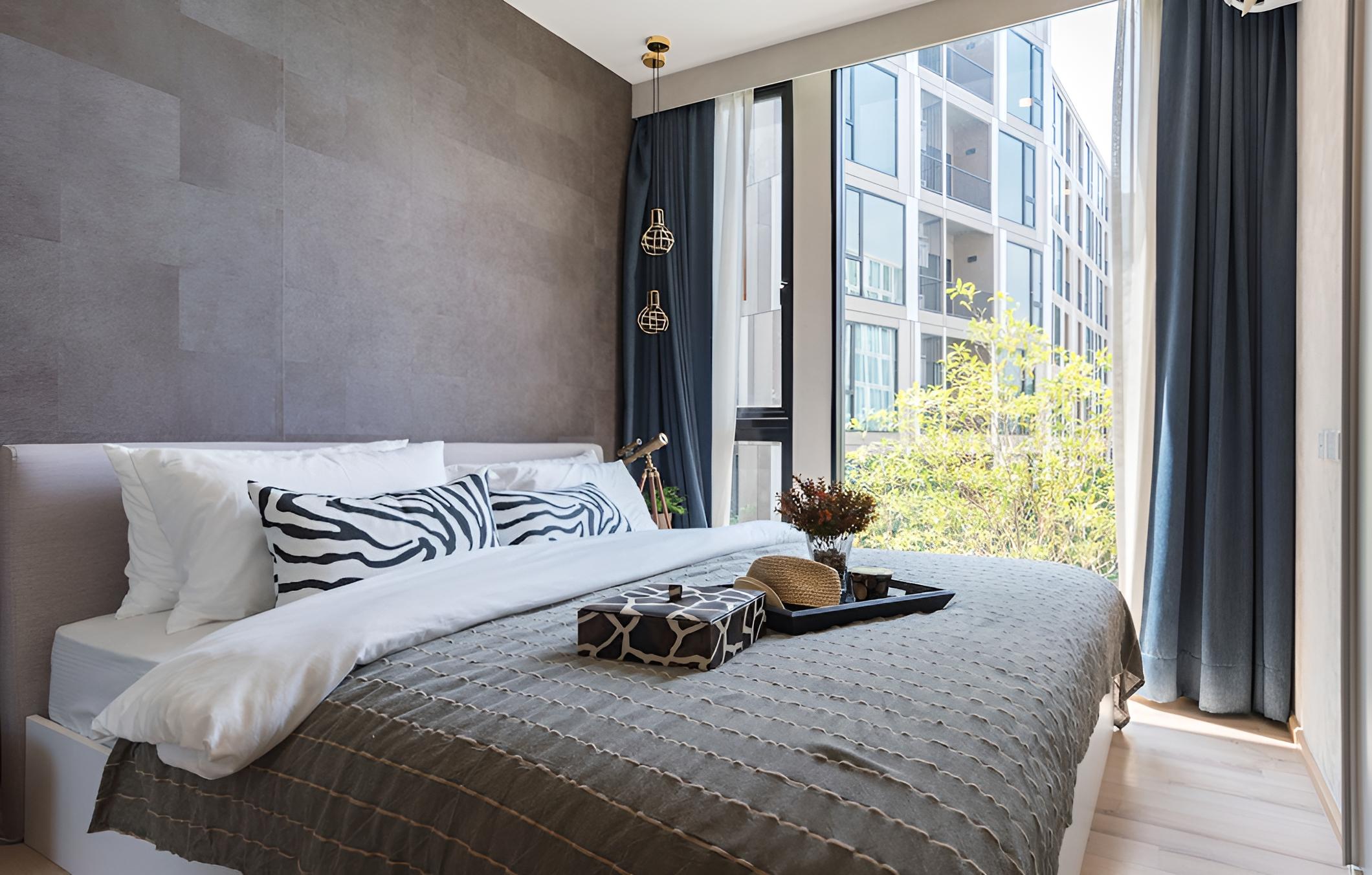 THE BASE Uptown By Favstay